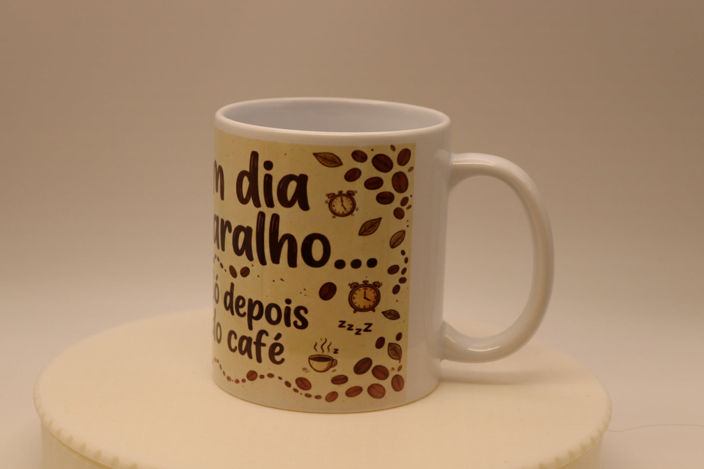 Caneca Coruja "Bom Dia... Só Depois do Café!"