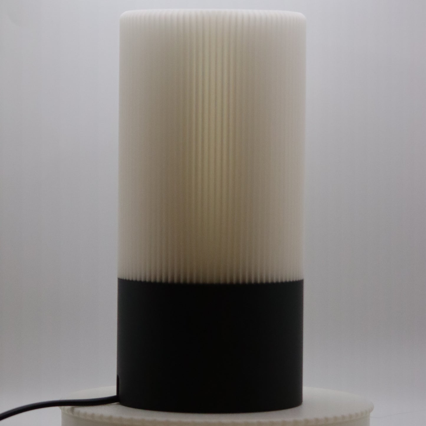 Candeeiro de Mesa Minimalista – Textura Canelada